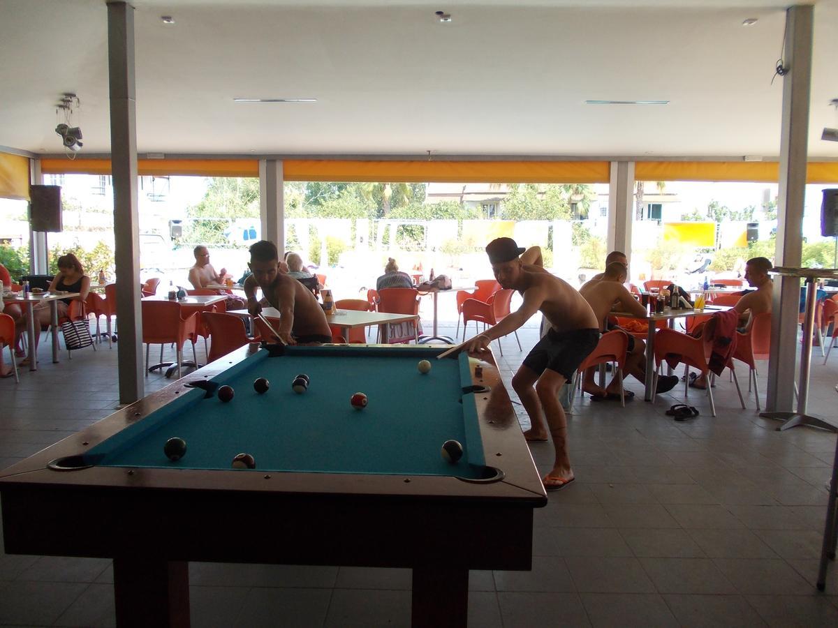 Kavos Central Gardens Exterior photo