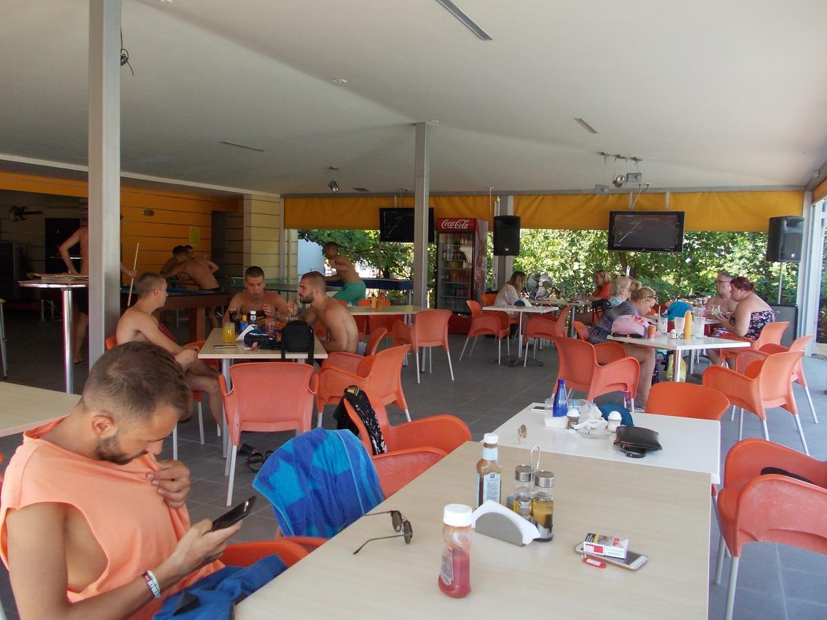 Kavos Central Gardens Exterior photo