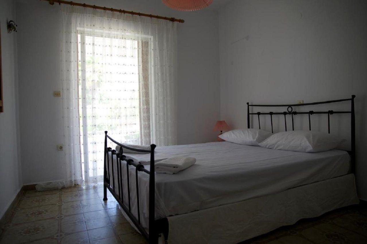 Kavos Central Gardens Exterior photo